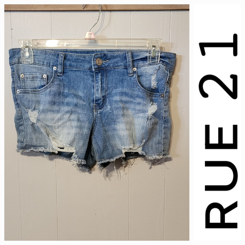 Rue‎ 21 Distressed Denim Shorts Jean Casual Size 10 A643